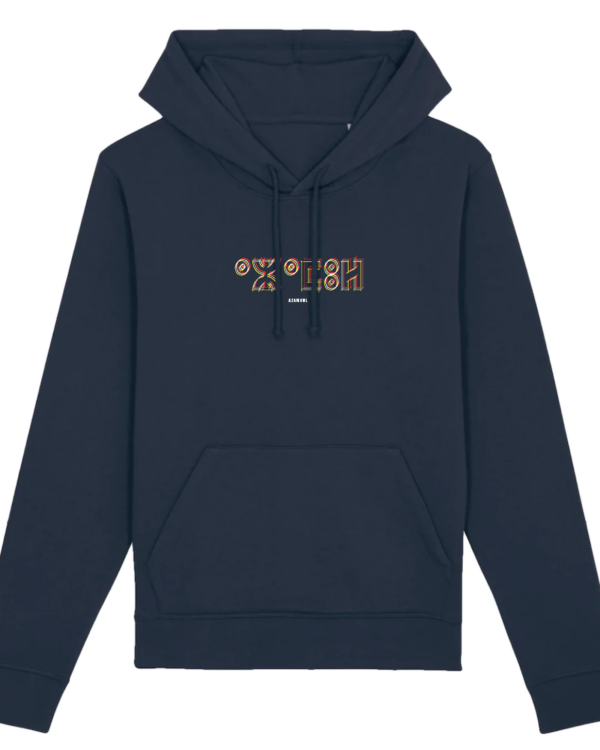 sweat à capuche pour homme  écrit en tifinagh la langue amazigh berbère par azamoul mode et accessoires berbères de couleur bleu marine