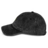 Casquette vintage sur le coté noire brodée au symbole YAZ de liberté et noblesse chez les amazighs par azamoul mode et accessoires berbères