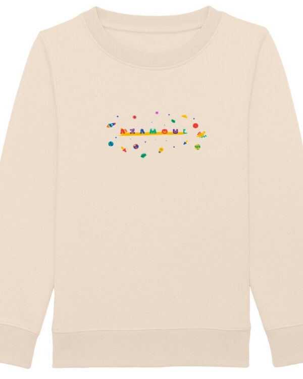 Pull pour enfant couleur ivoire écrit AZAMOUL entouré de motifs d'univers enfant de plusieurs couleurs par azamoul mode et accessoires berbères amazigh