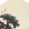 Pull Izuraniw illustrant  les maisons kabyles, un olivier symbole de résistance et une inscription en tifinagh , mes racines en langue berbère amazigh en couleur ivoire par azamoul mode et accessoires berbères, portez votre identité