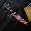 t-shirt-noir_amazigh-amazingh-par-azamoul-mode-accessoires-berberes-web2 Shooting et zoom sur le tshirt noir Amazingh amazigh par Azamoul mode et accessoires berbères couelur noir